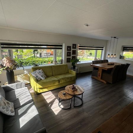 Luxe Vakantiehuis In Het Bos Overbroek المظهر الخارجي الصورة