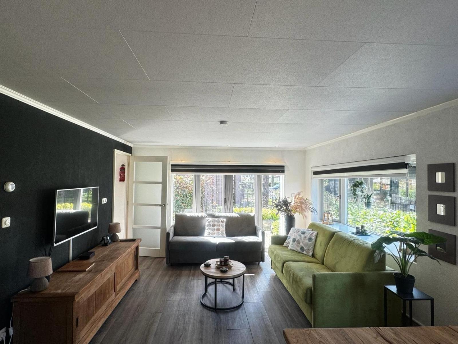 Luxe Vakantiehuis In Het Bos Overbroek المظهر الخارجي الصورة